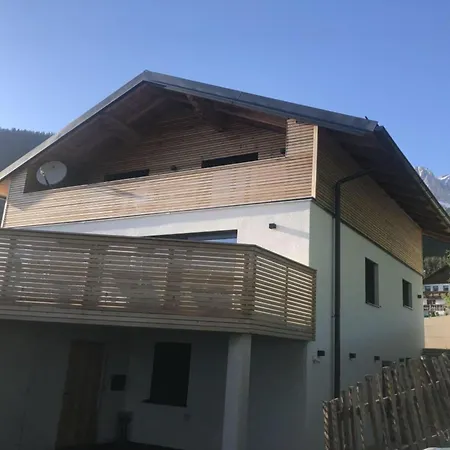 Apartment Mountain In